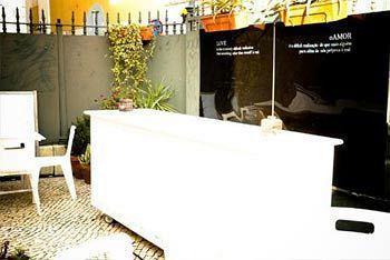 Oasis Backpackers' *